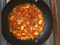 Zeleninová pánev s Tofu a rýží