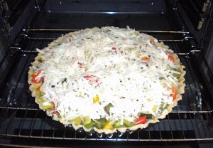 Slaný koláč z křehkého těsta (quiche) Slaný koláč z křehkého těsta (quiche)